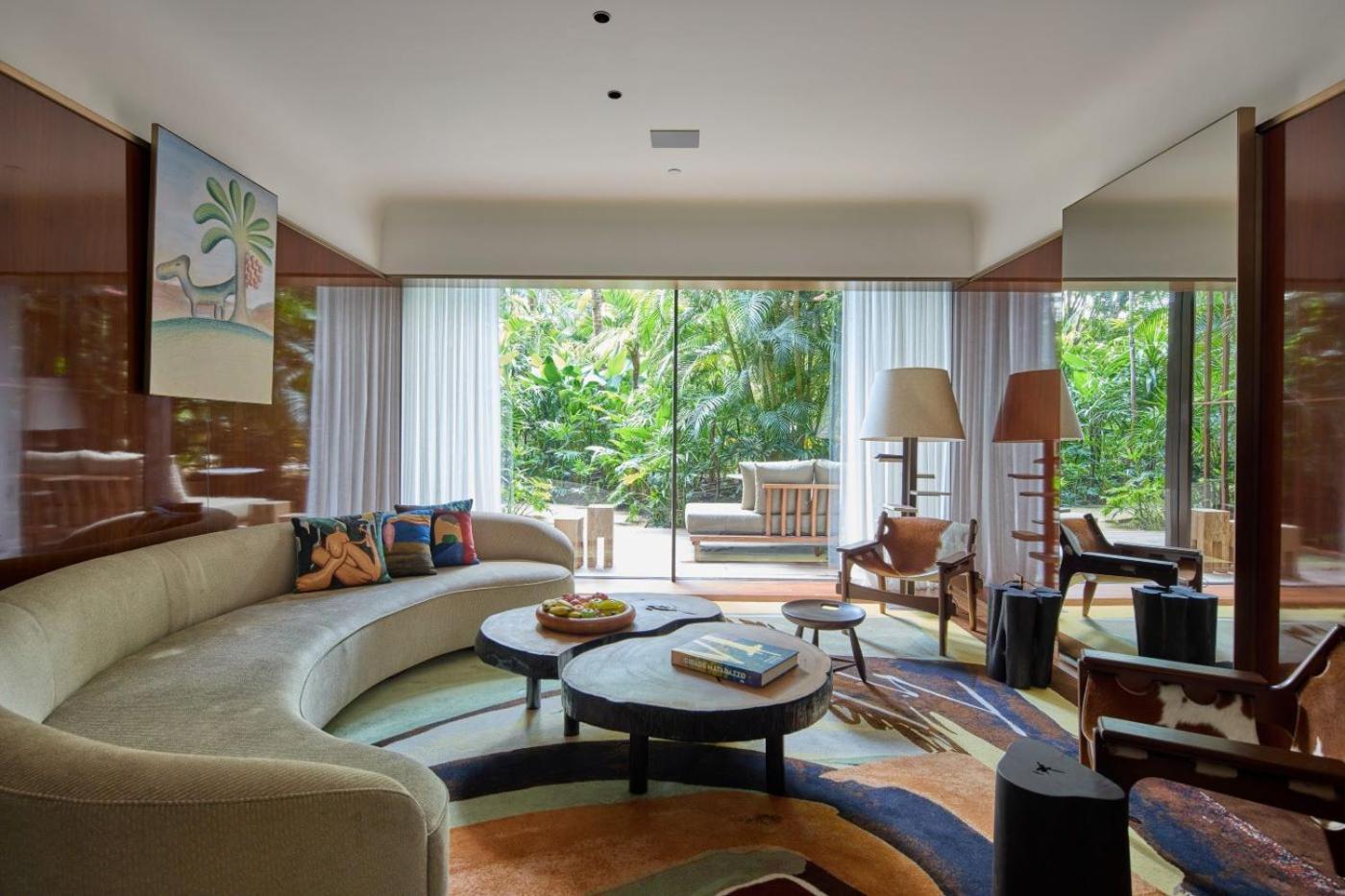 Rosewood Sao Paulo Hotell Eksteriør bilde The living room of a villa at The Oberoi, Mumbai